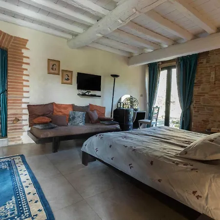 Bed & Breakfast La Baronne 3*